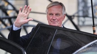 Michel Barnier Waving