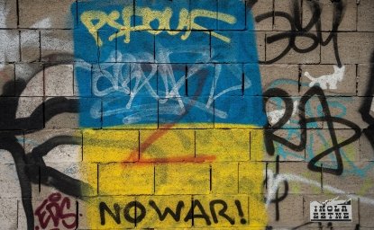 Ukraine flag graffiti